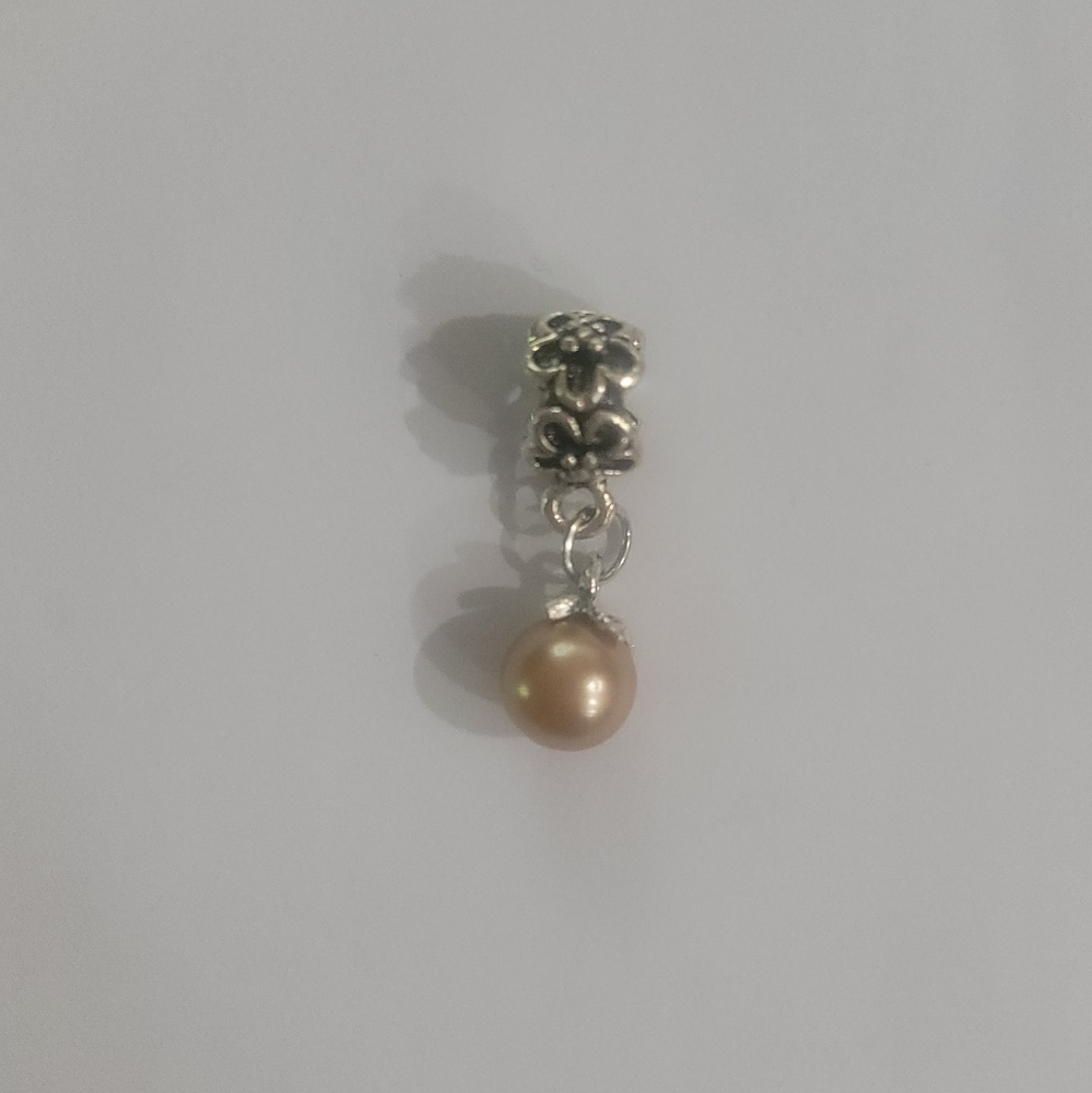 TIMELESS CLASSIC 4MM CZECH GOLDEN BEAD ACCENTED BY A SCROLLED RARE ETCHED BALE T